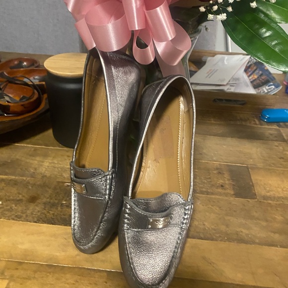 Coach shoes silver new no scratches - Picture 6 of 6